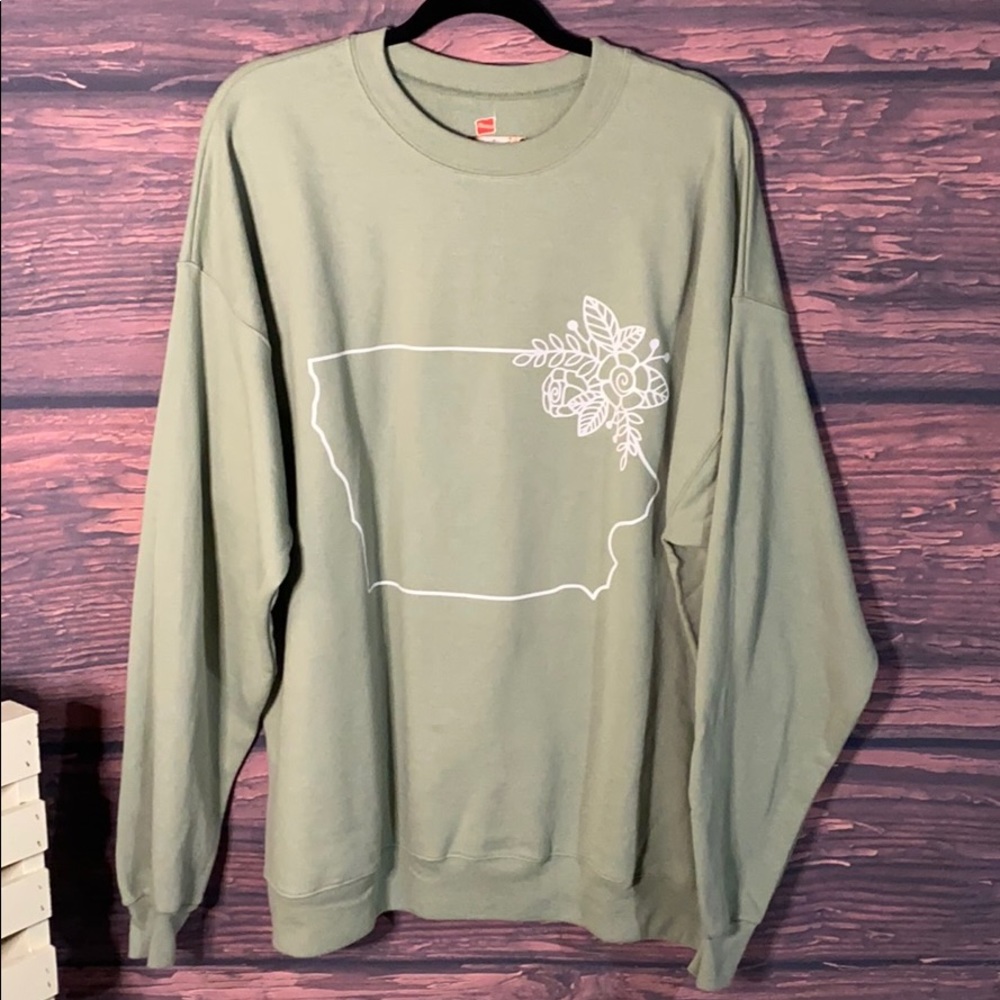 Iowa flower, sage crewneck